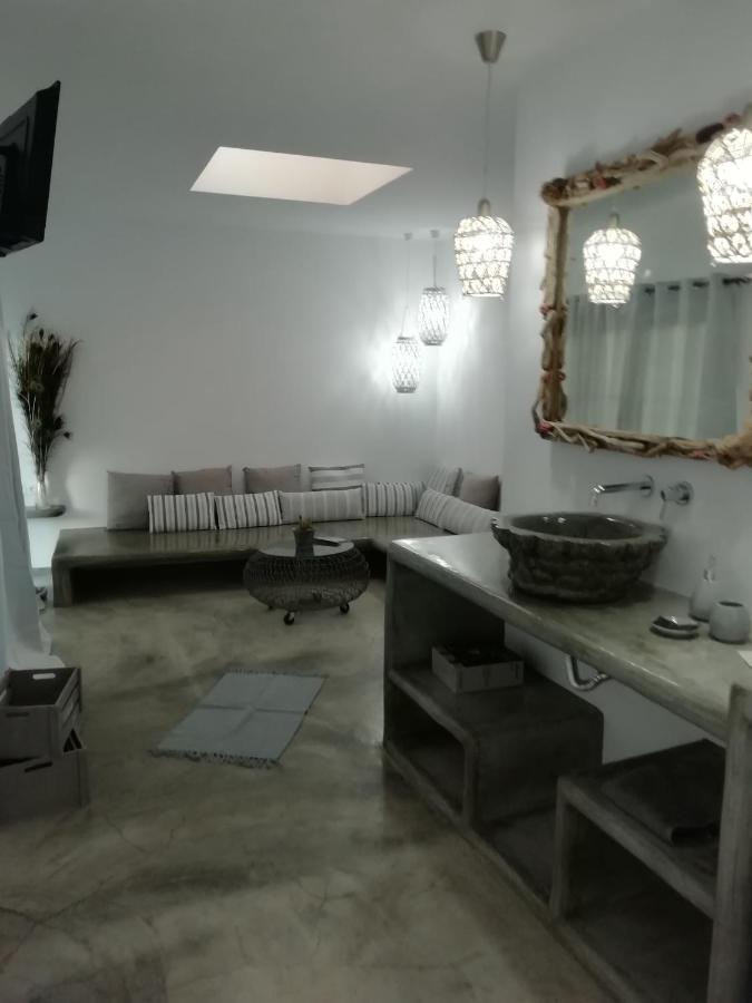 Studio Farma Zefiria Luaran gambar