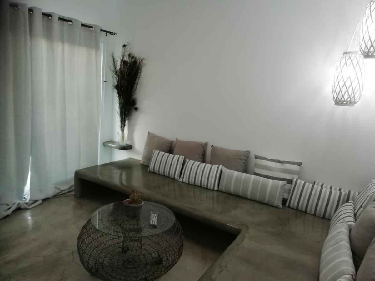 Studio Farma Zefiria Luaran gambar